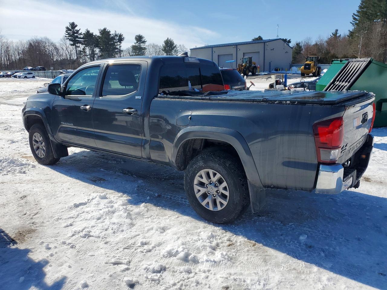 2019 Toyota Tacoma Sr5 V6 - Image 2