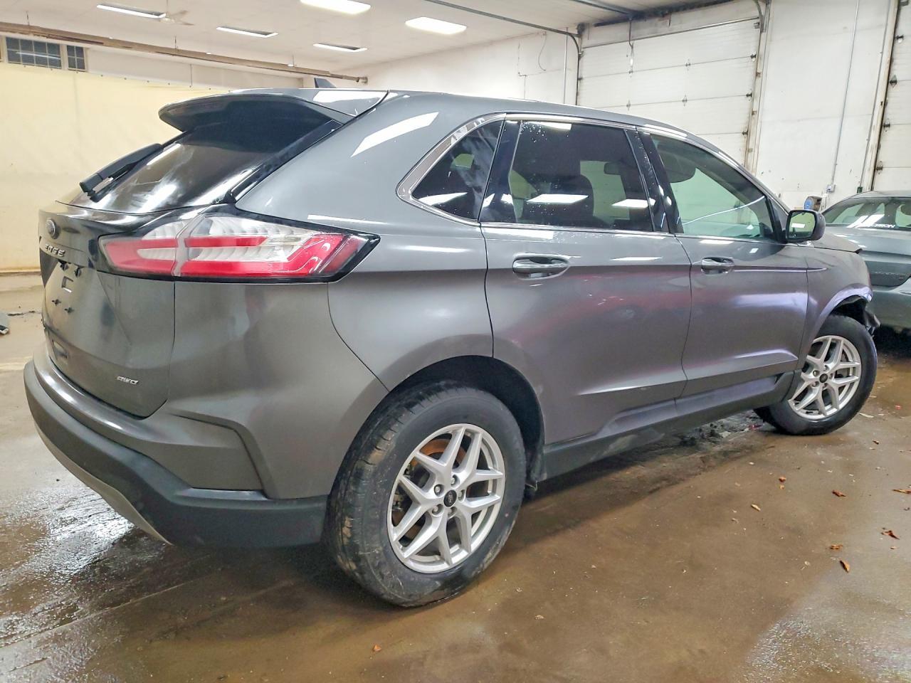 2024 Ford Edge Sel - Image 3