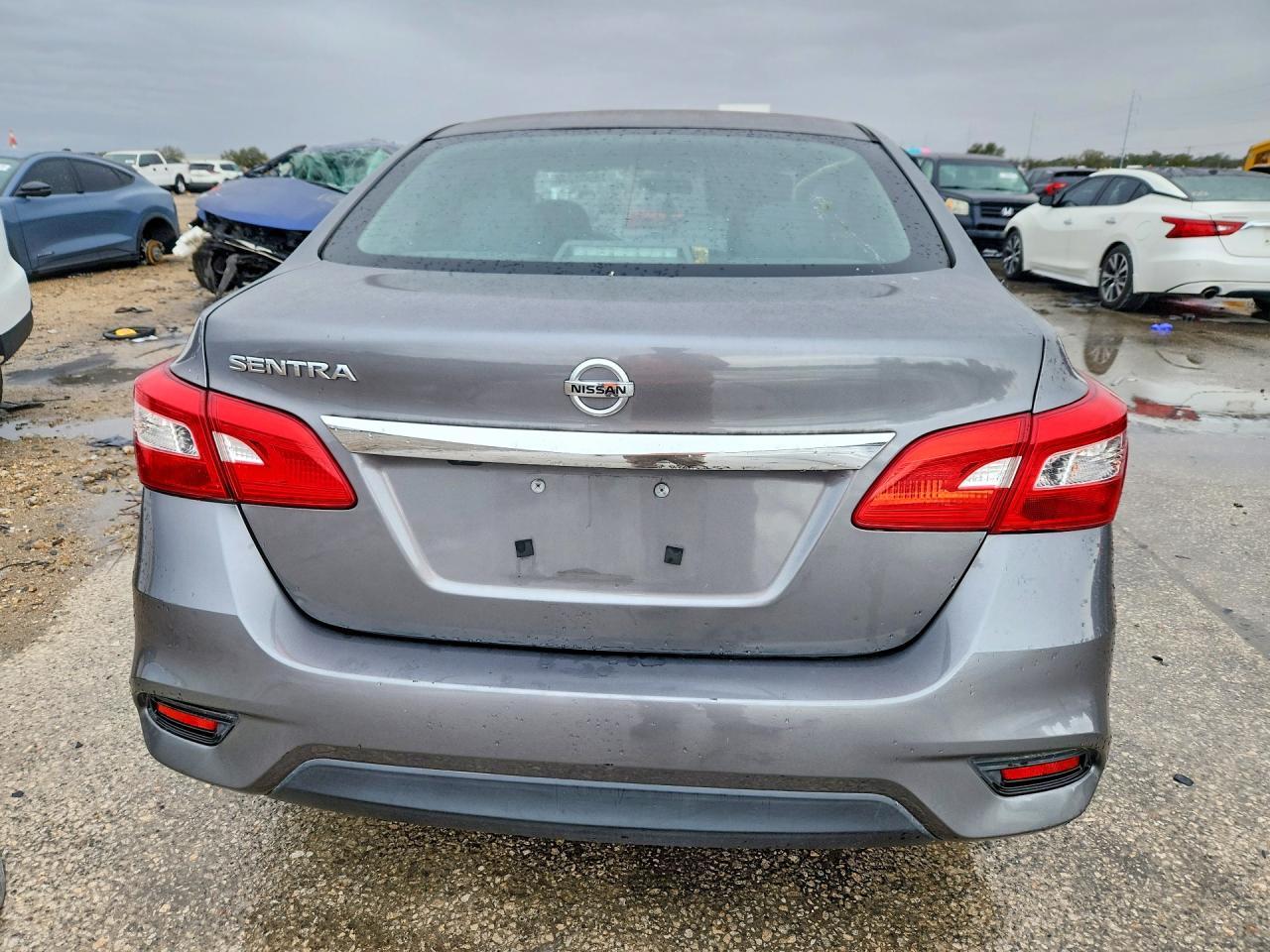 2019 Nissan Sentra S - Фото 6