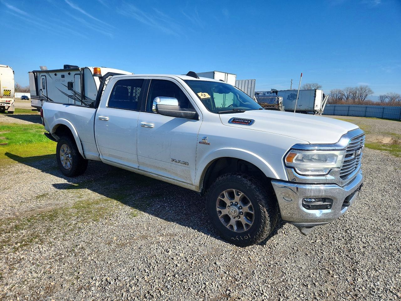 2021 Ram 3500 Laramie - Фото 4
