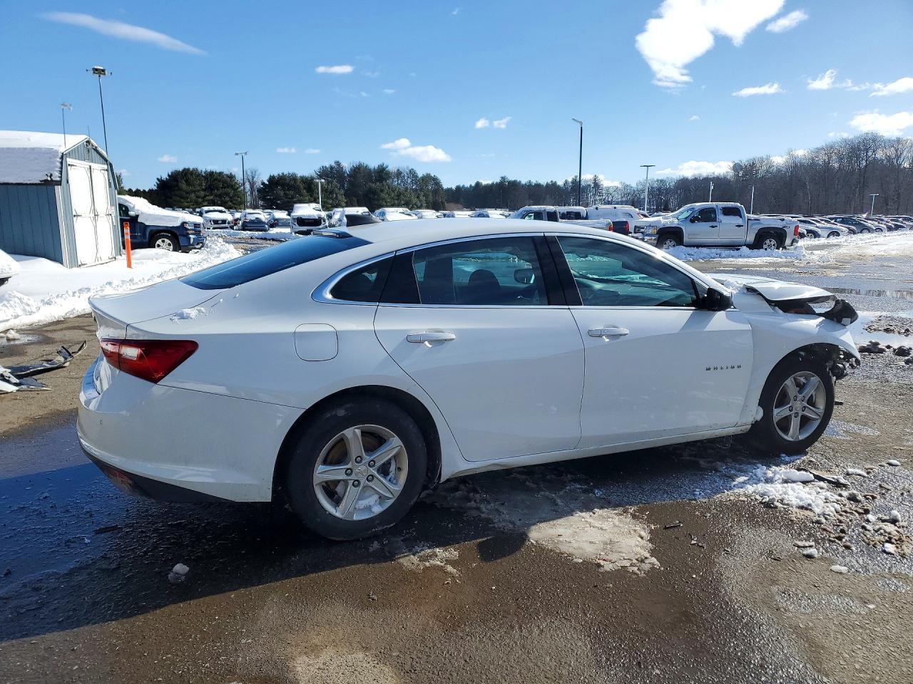 2020 Chevrolet Malibu Ls - Image 3