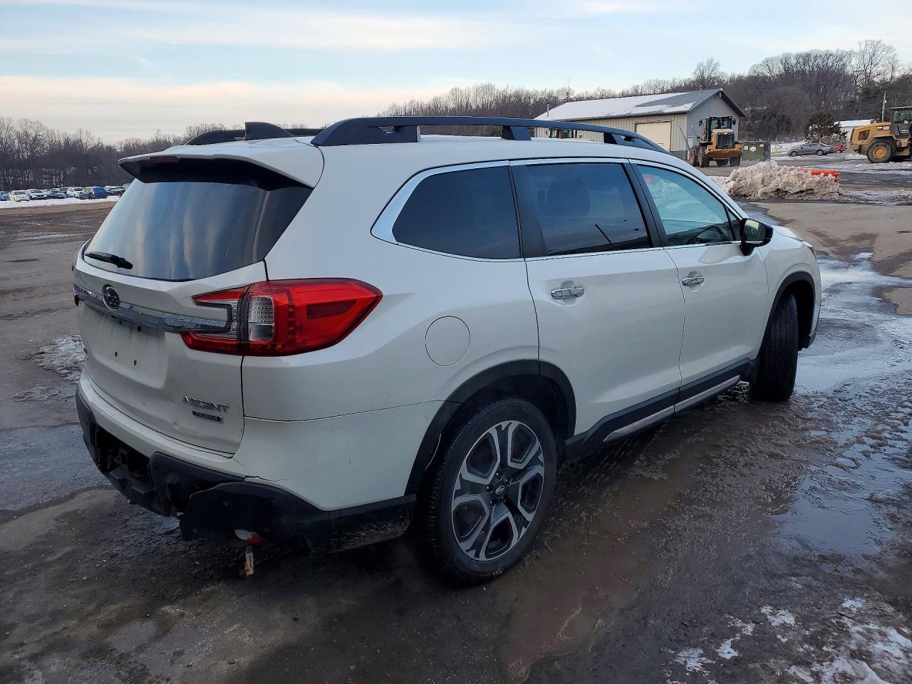 2024 Subaru Ascent Touring - Фото 3