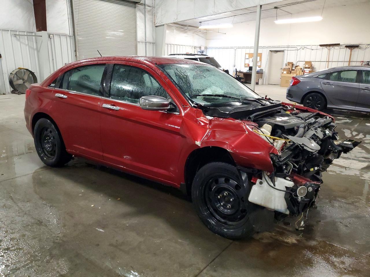 2014 Chrysler 200 Lx - Фото 4