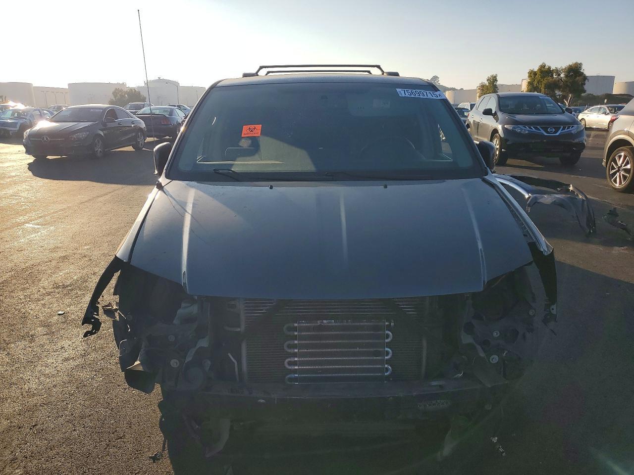 2015 Chrysler Town & Country Touring - Image 5