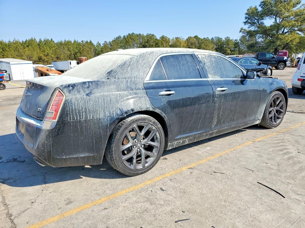2013 Chrysler 300C - Image 3