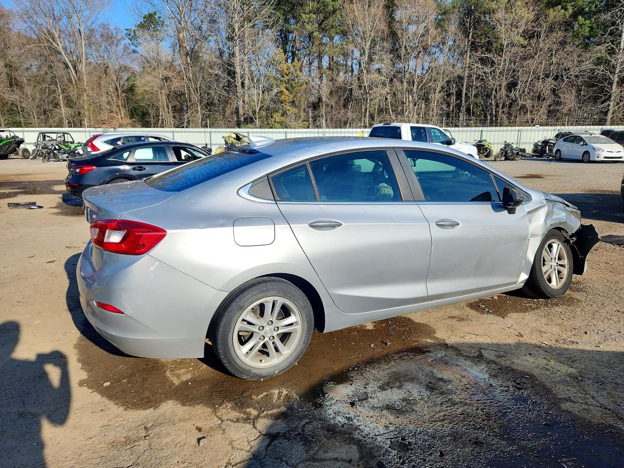 2017 Chevrolet Cruze Lt - Фото 3