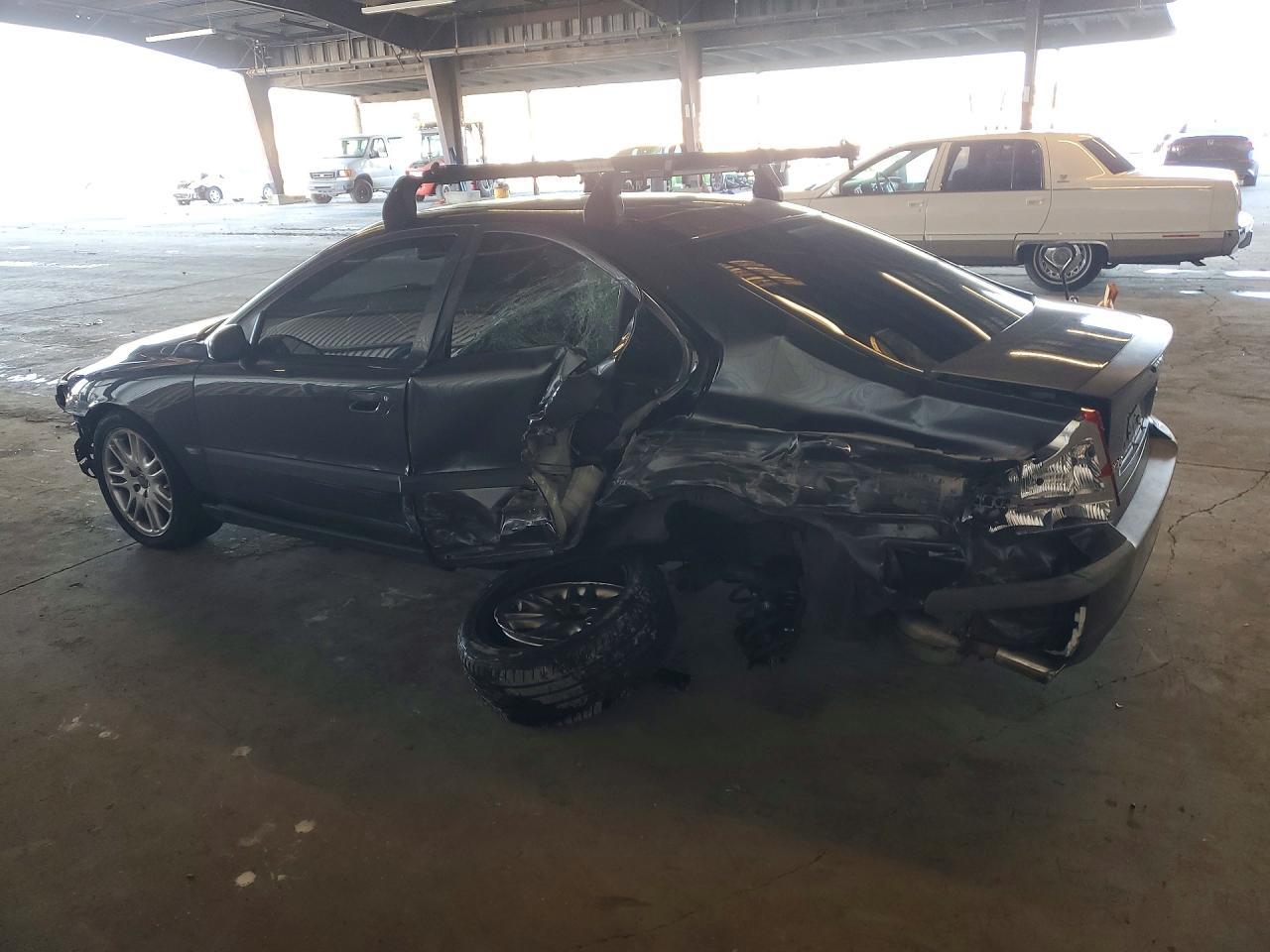 2004 Volvo S60 2.5T - Image 2