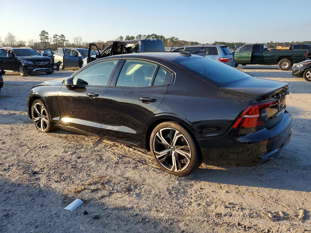 2024 Volvo S60 Core - Фото 2