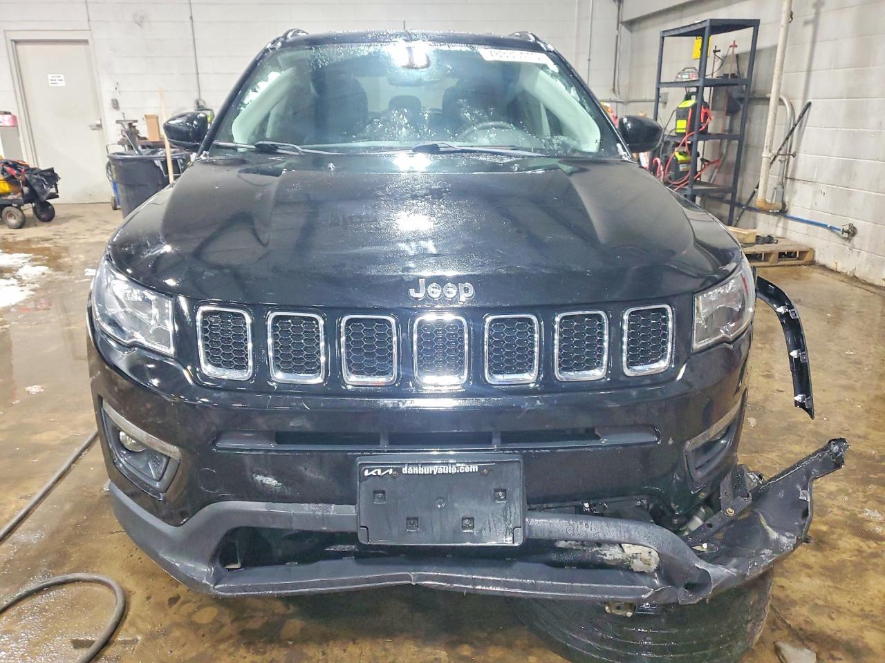 2019 Jeep Compass Latitude - Image 5