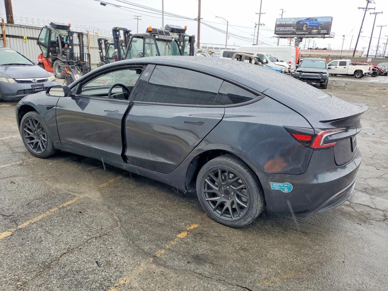 2025 Tesla Model 3 - Image 2