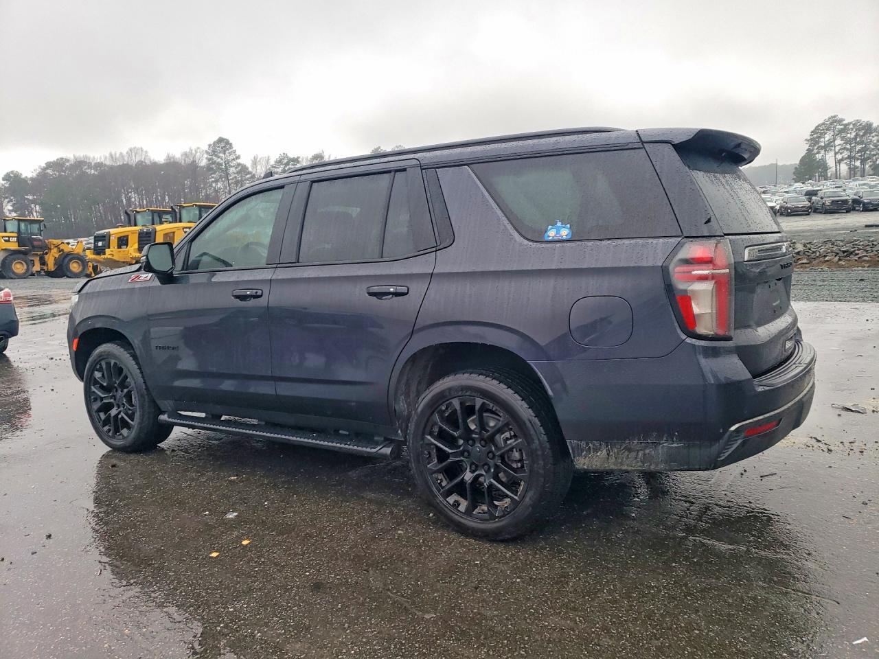 2022 Chevrolet Tahoe K1500 Z71 - Фото 2