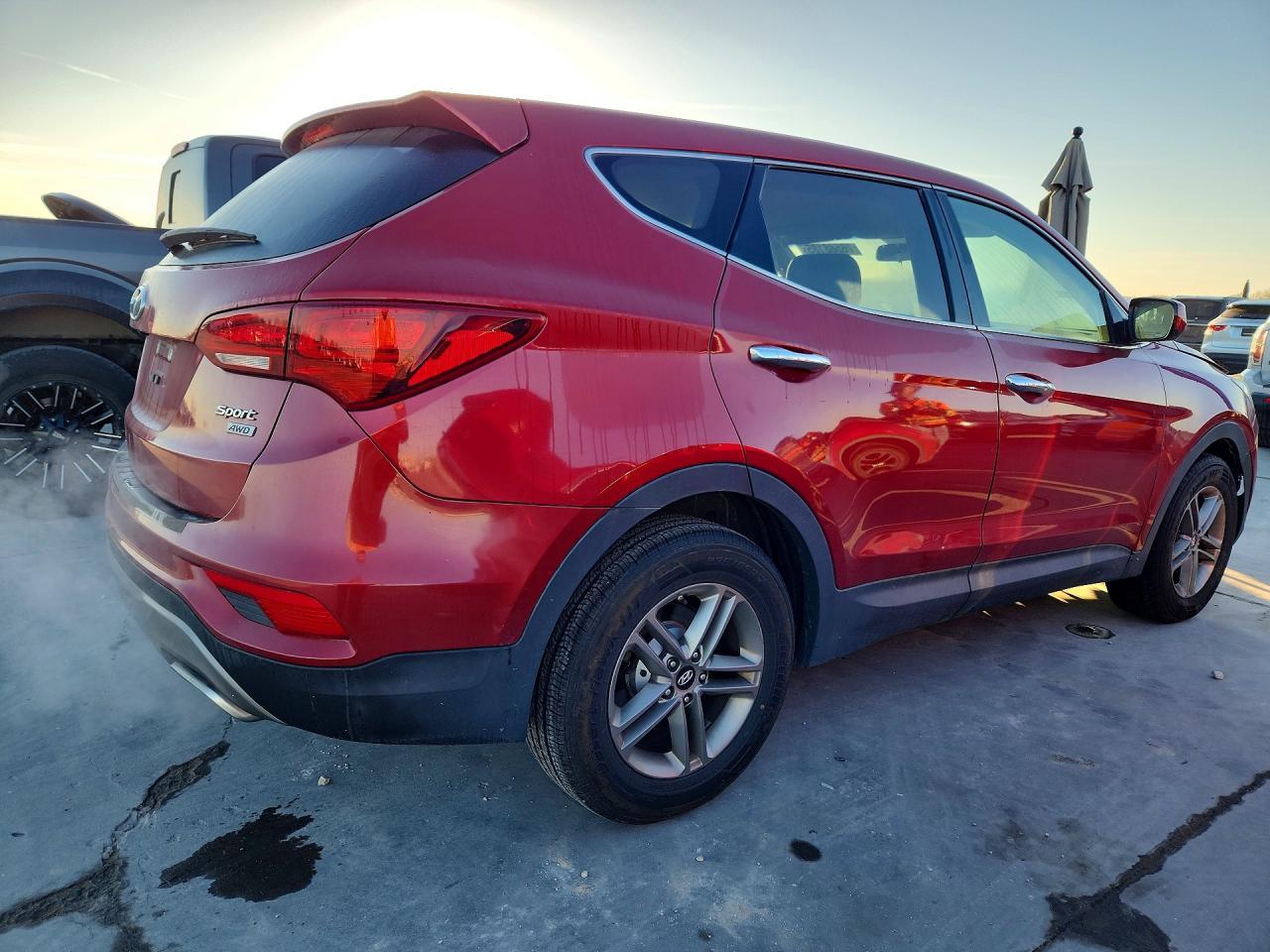 2017 Hyundai Santa Fe Sport 2.4L - Image 3