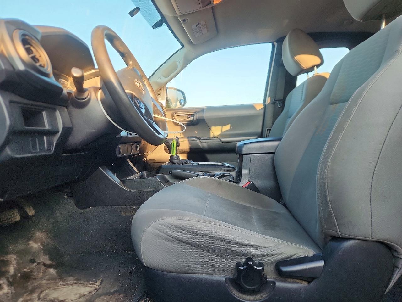 2016 Toyota Tacoma Access Cab - Image 7