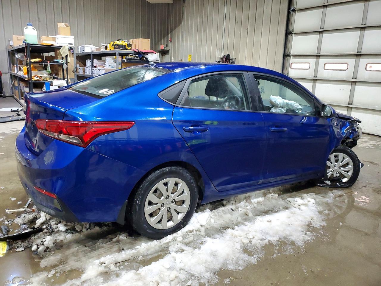 2018 Hyundai Accent Se - Фото 3