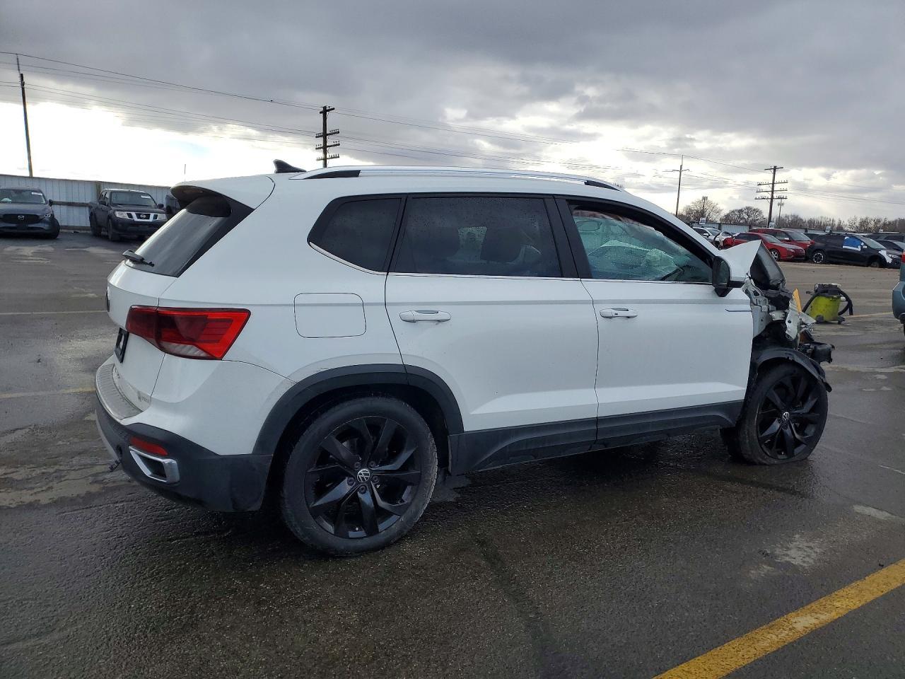 2023 Volkswagen Taos - Фото 3