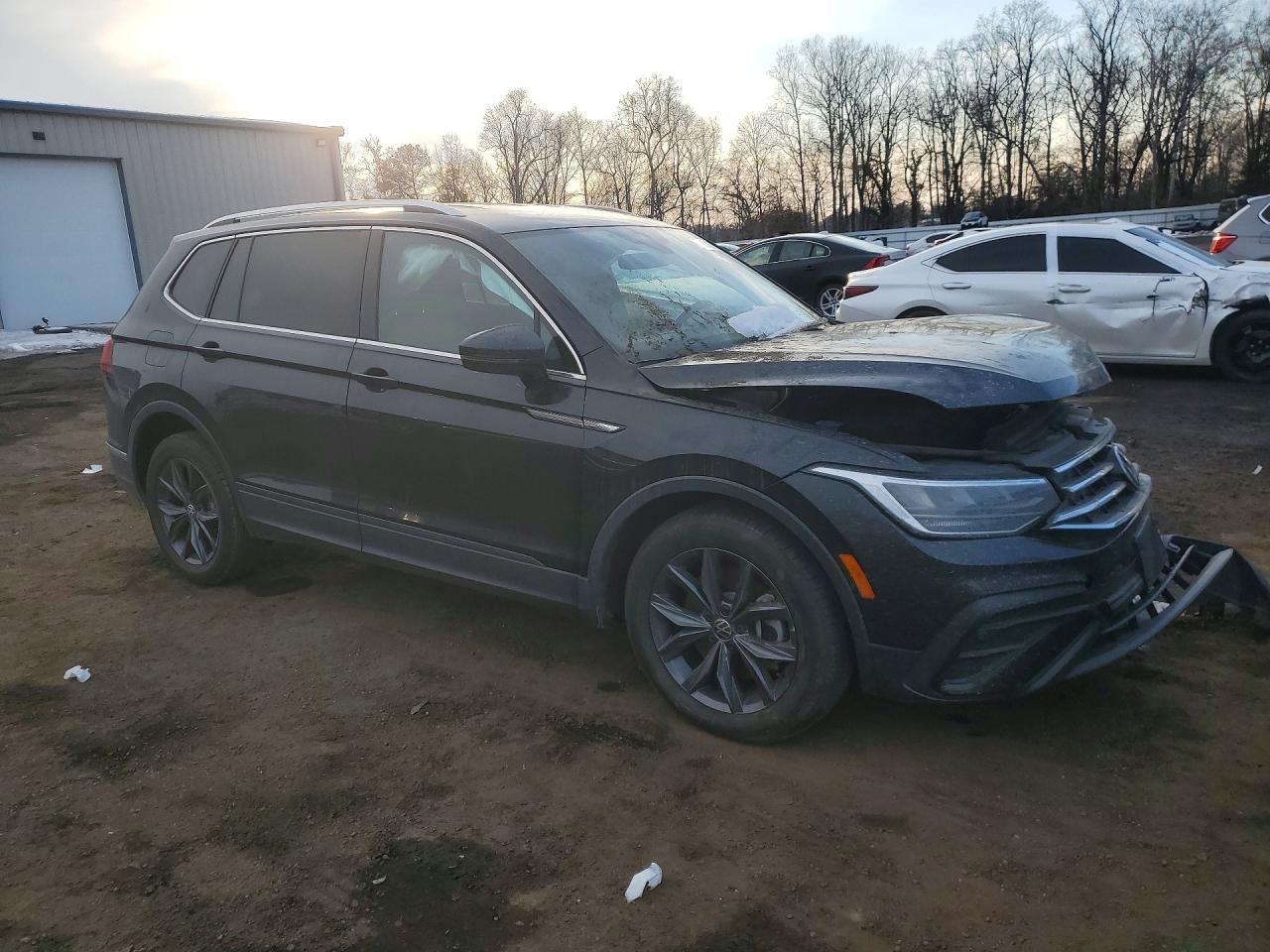 2023 Volkswagen Tiguan Se - Фото 4