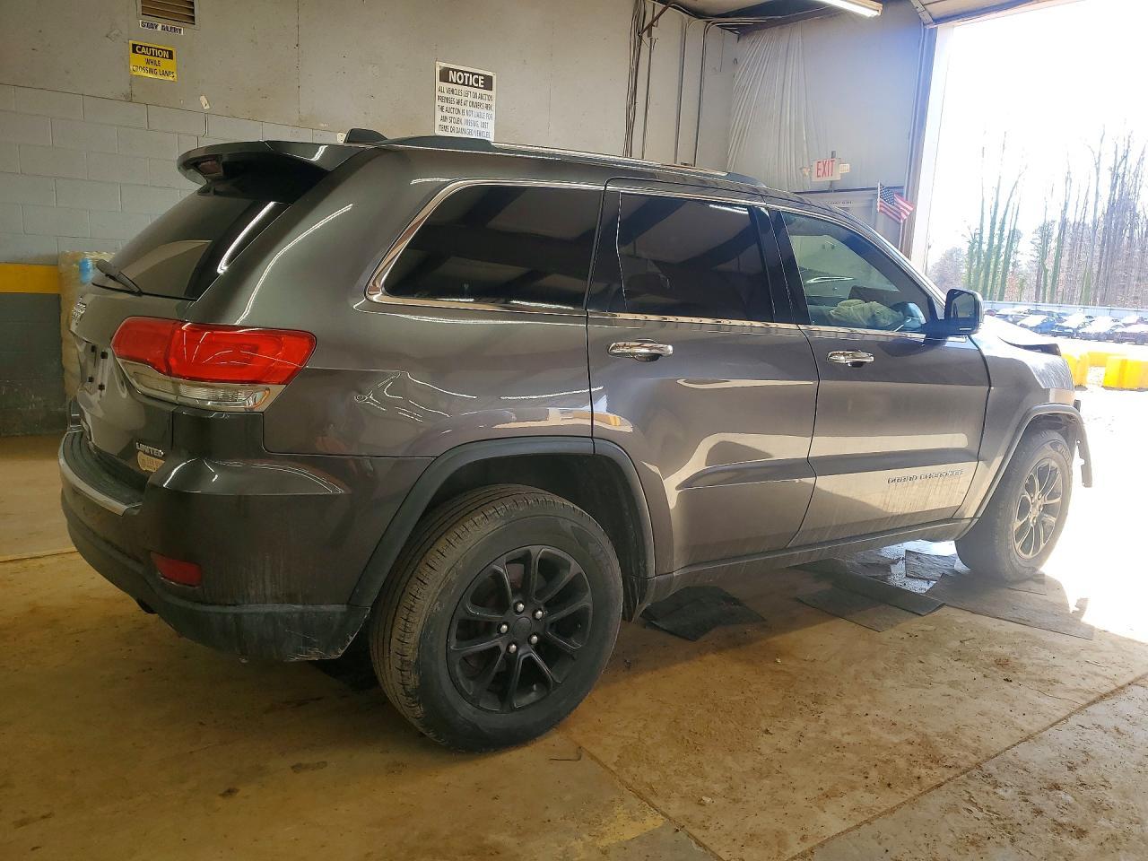 2015 Jeep Cherokee - Image 3