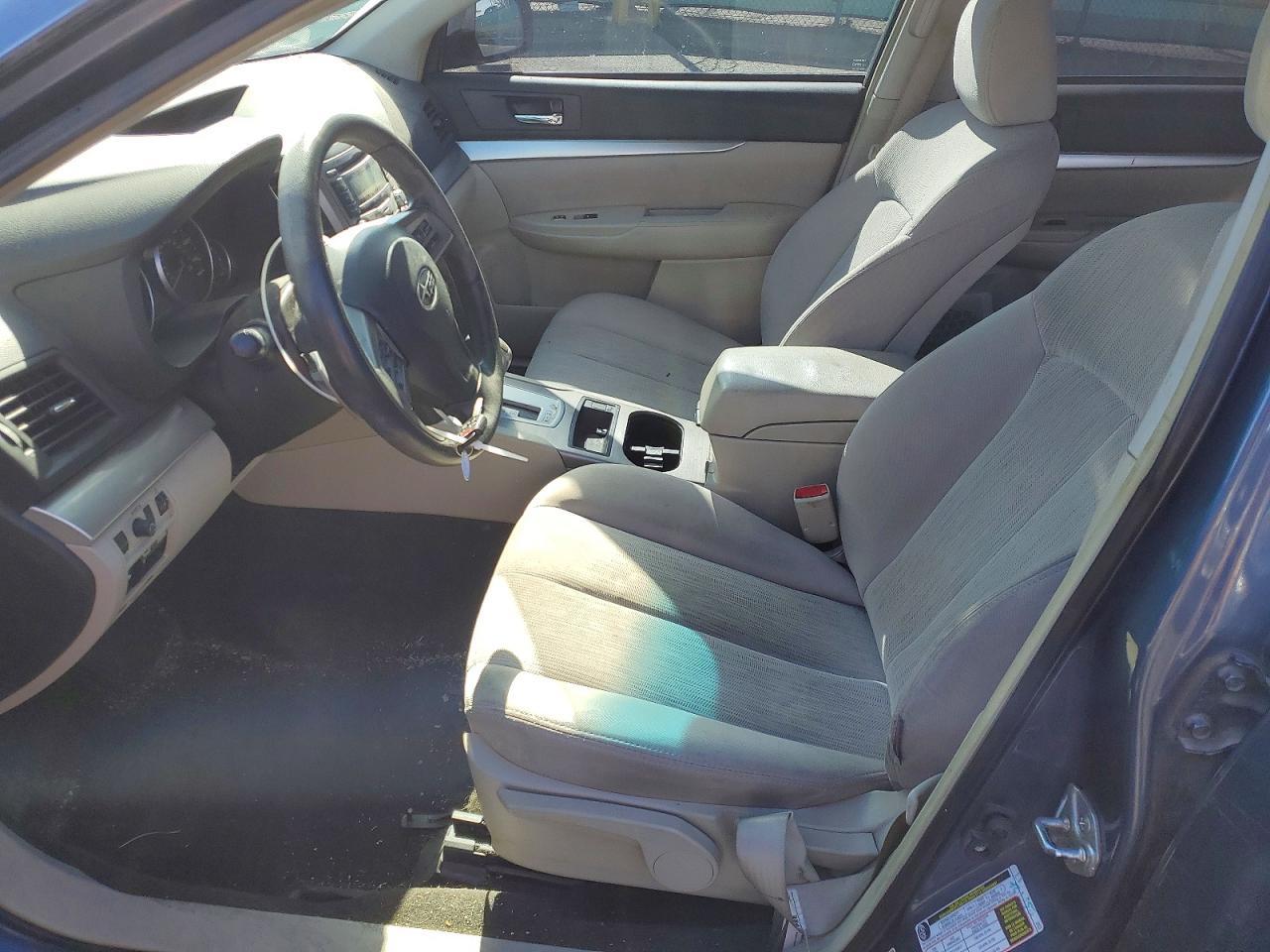 2014 Subaru Legacy 2.5I - Image 7