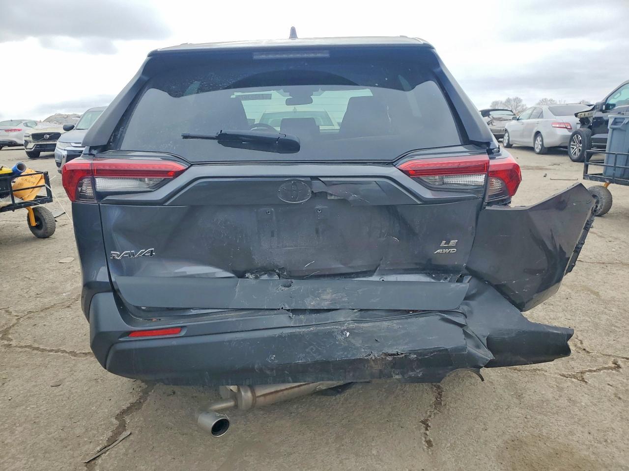 2021 Toyota Rav4 Le - Фото 6