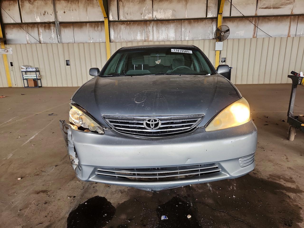 2005 Toyota Camry Le - Image 5