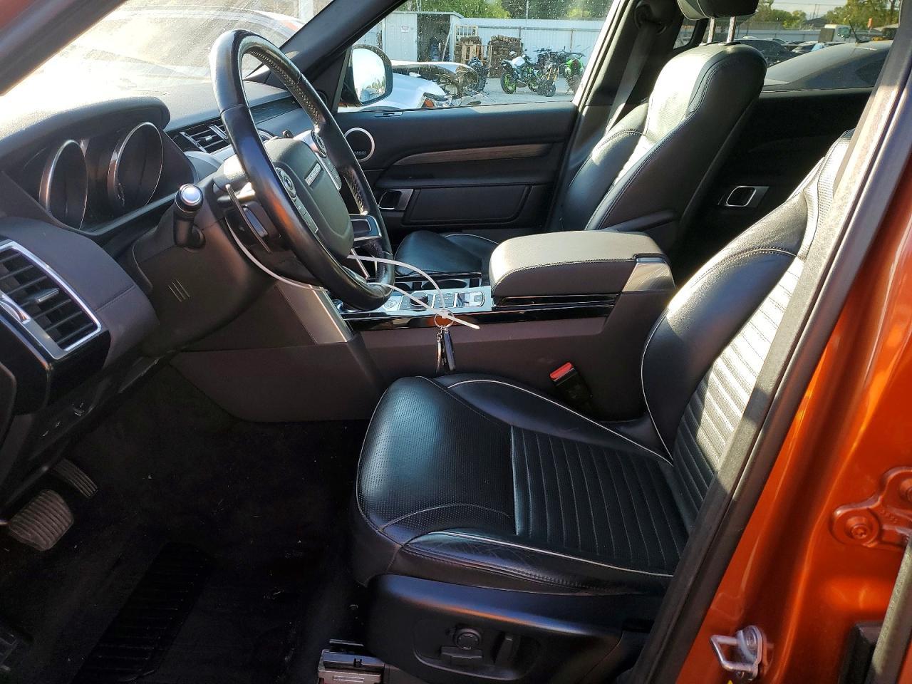 2017 Land Rover Discovery Hse - Фото 7