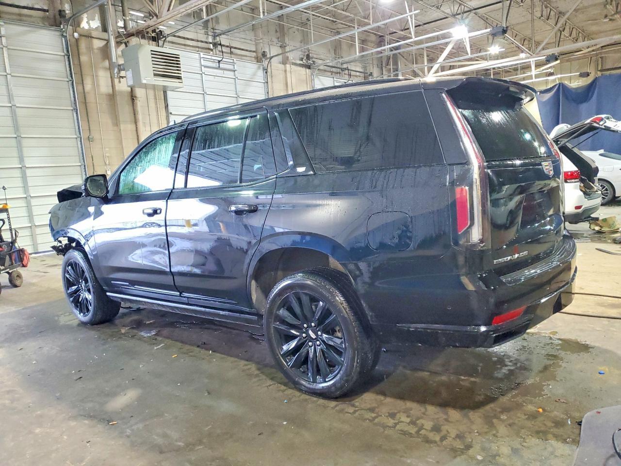 2024 Cadillac Escalade Sport - Image 2
