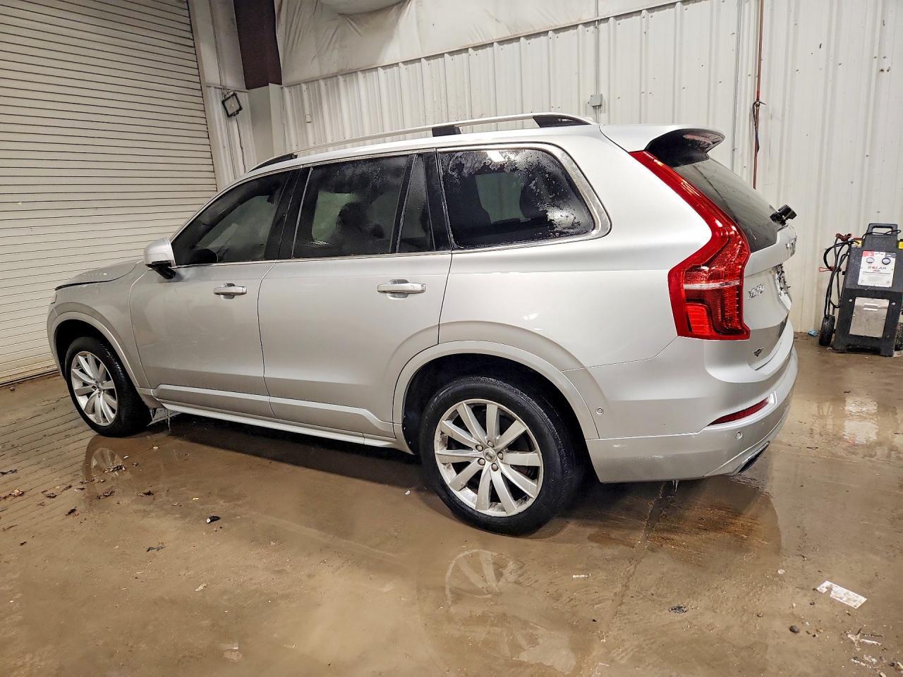 2017 Volvo Xc90 T6 - Фото 2