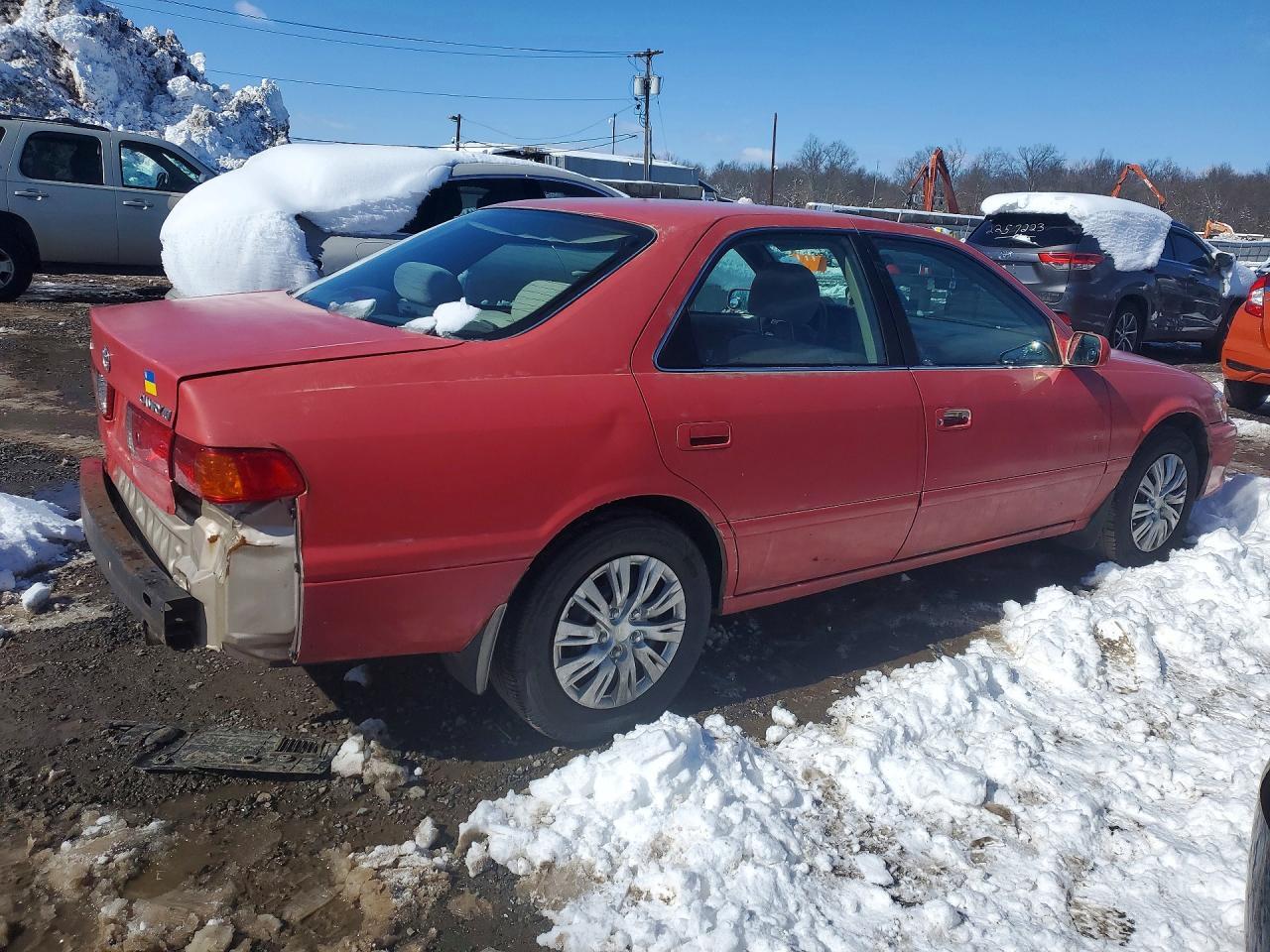 2001 Toyota Camry Ce - Фото 3