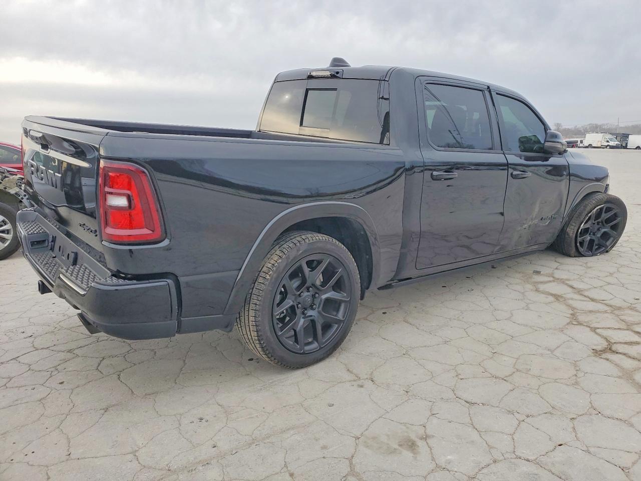 2025 Ram 1500 Laramie - Image 3