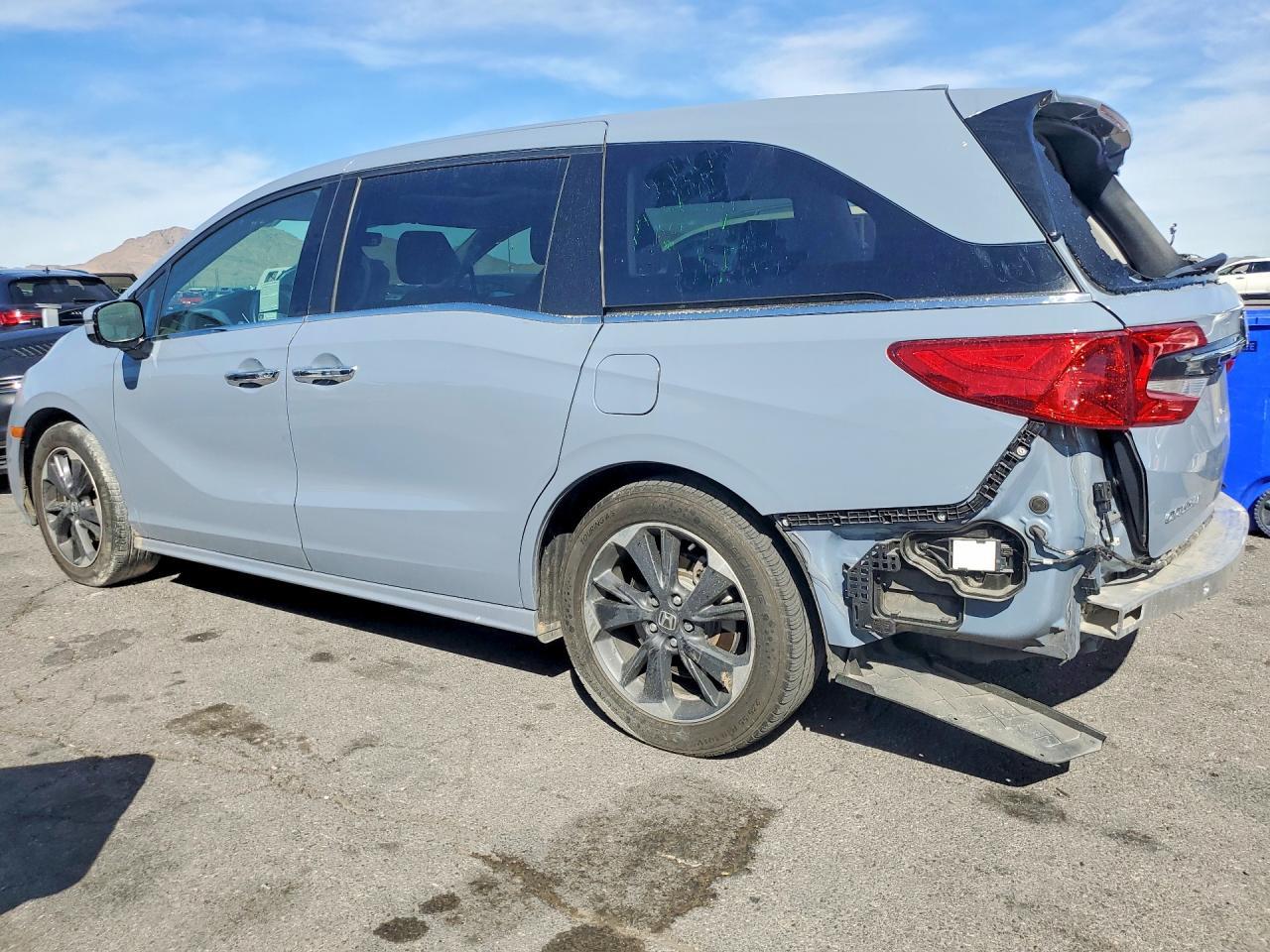 2024 Honda Odyssey Elite - Фото 2