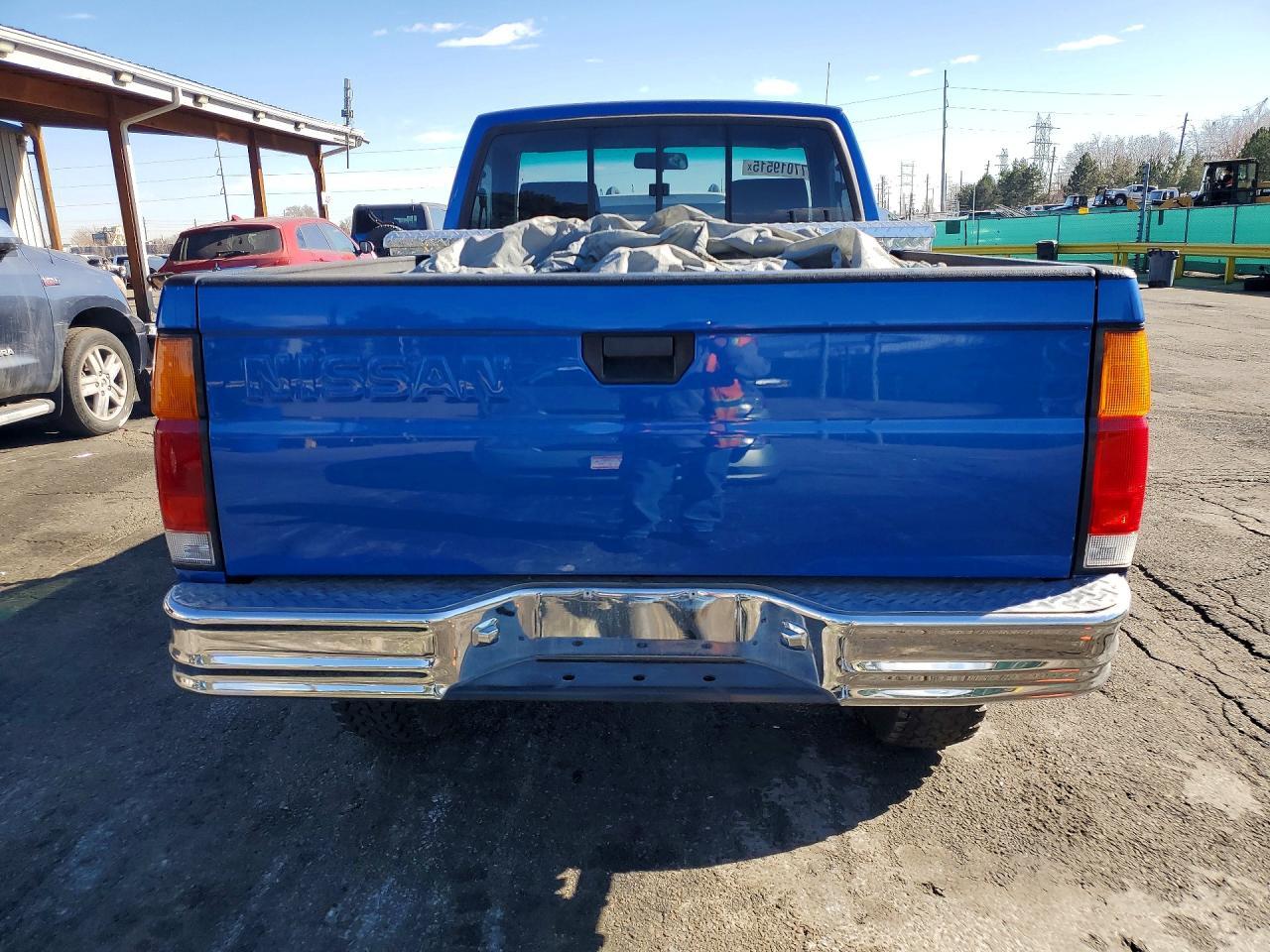 1992 Nissan Truck Short Wheelbase - Фото 6