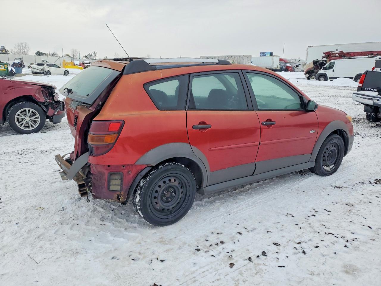 2004 Pontiac Vibe - Фото 3