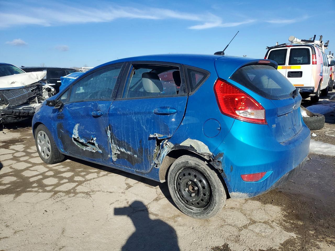 2012 Ford Fiesta Se - Image 2