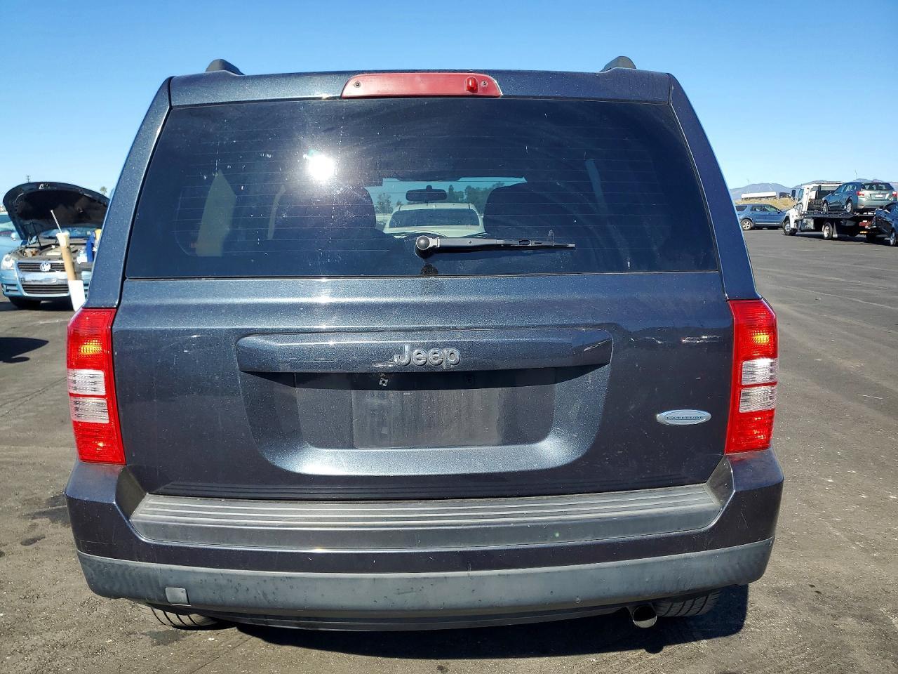 2015 Jeep Patriot Latitude - Фото 6