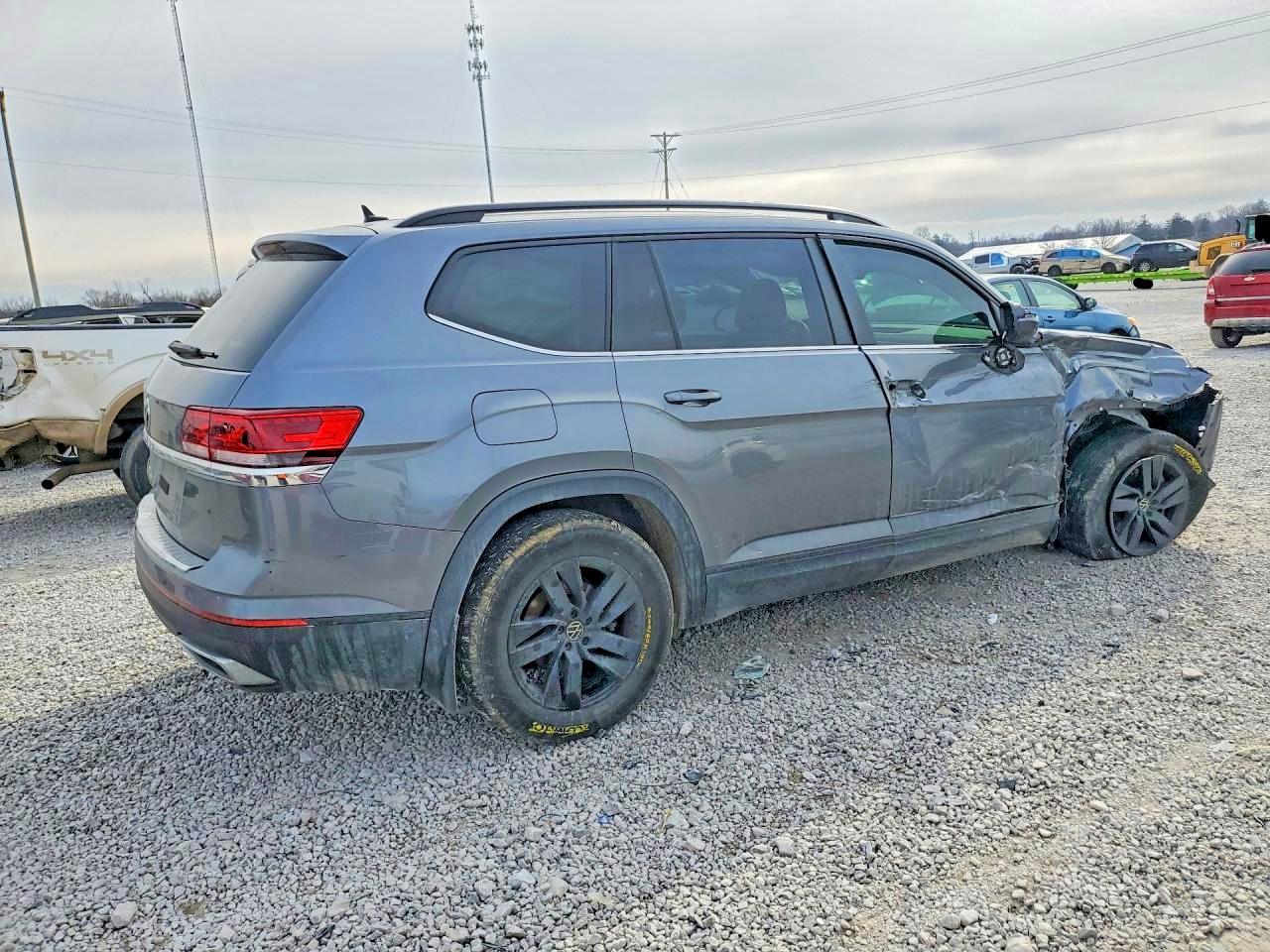 2022 Volkswagen Atlas Se - Фото 3