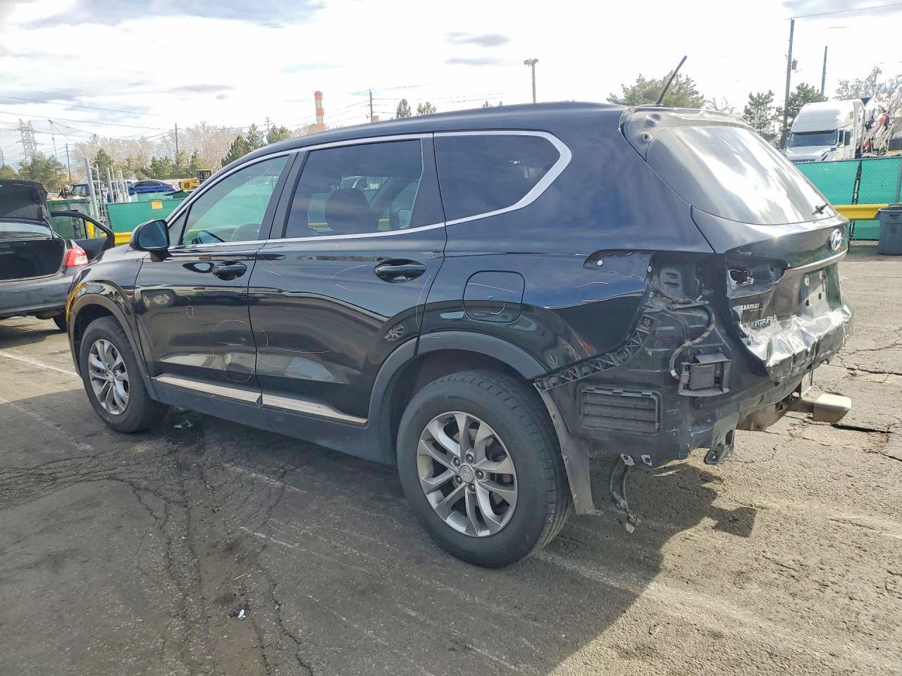 2019 Hyundai Santa Fe Se - Фото 2