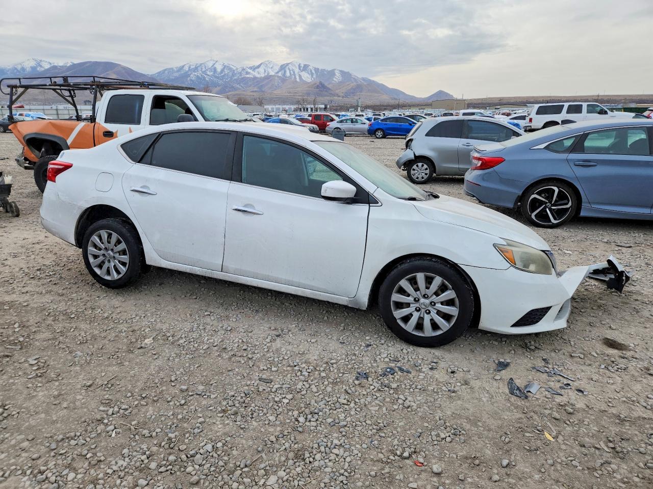 2016 Nissan Sentra S - Фото 4