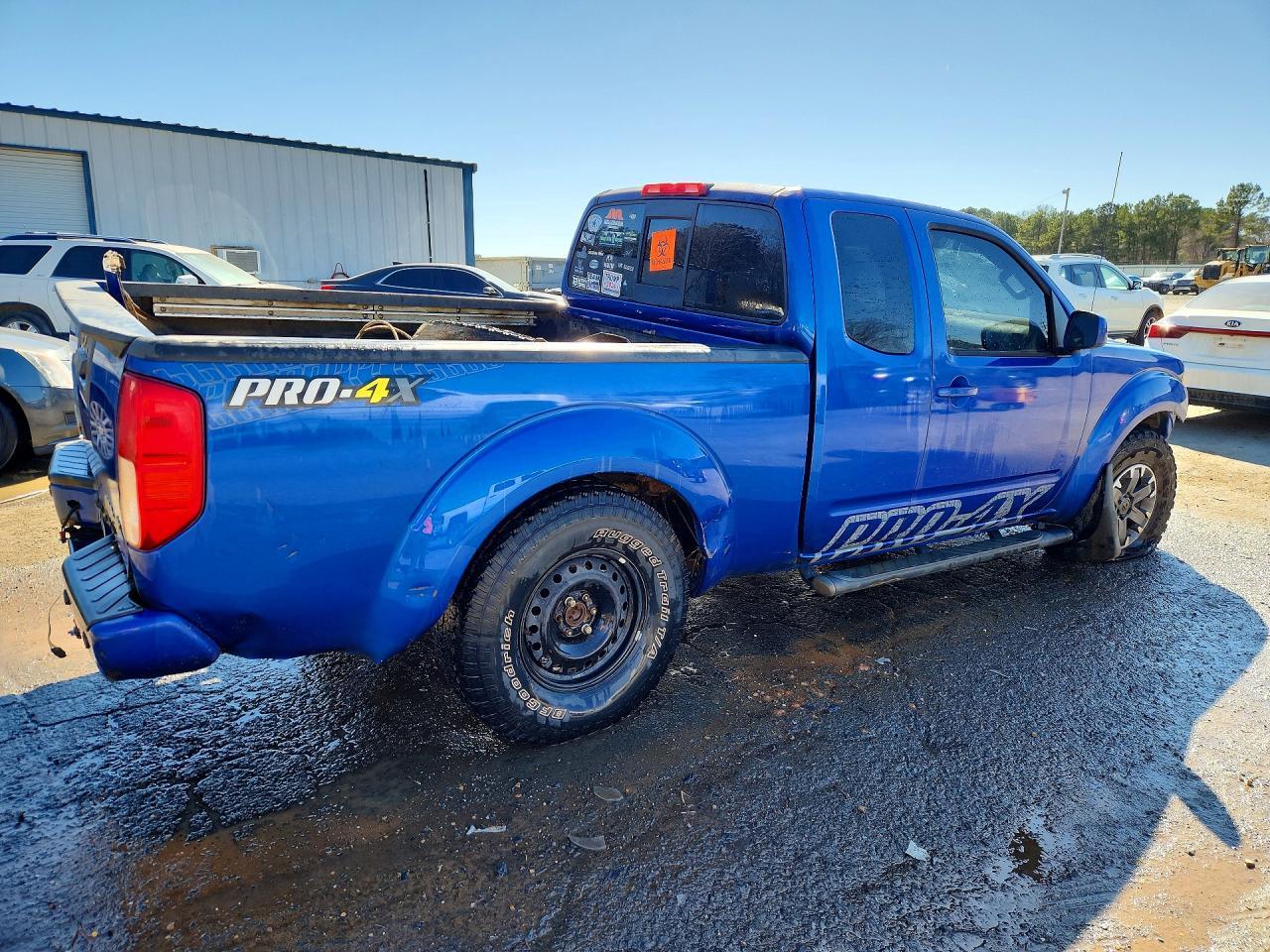 2014 Nissan Frontier Pro-4X - Фото 3