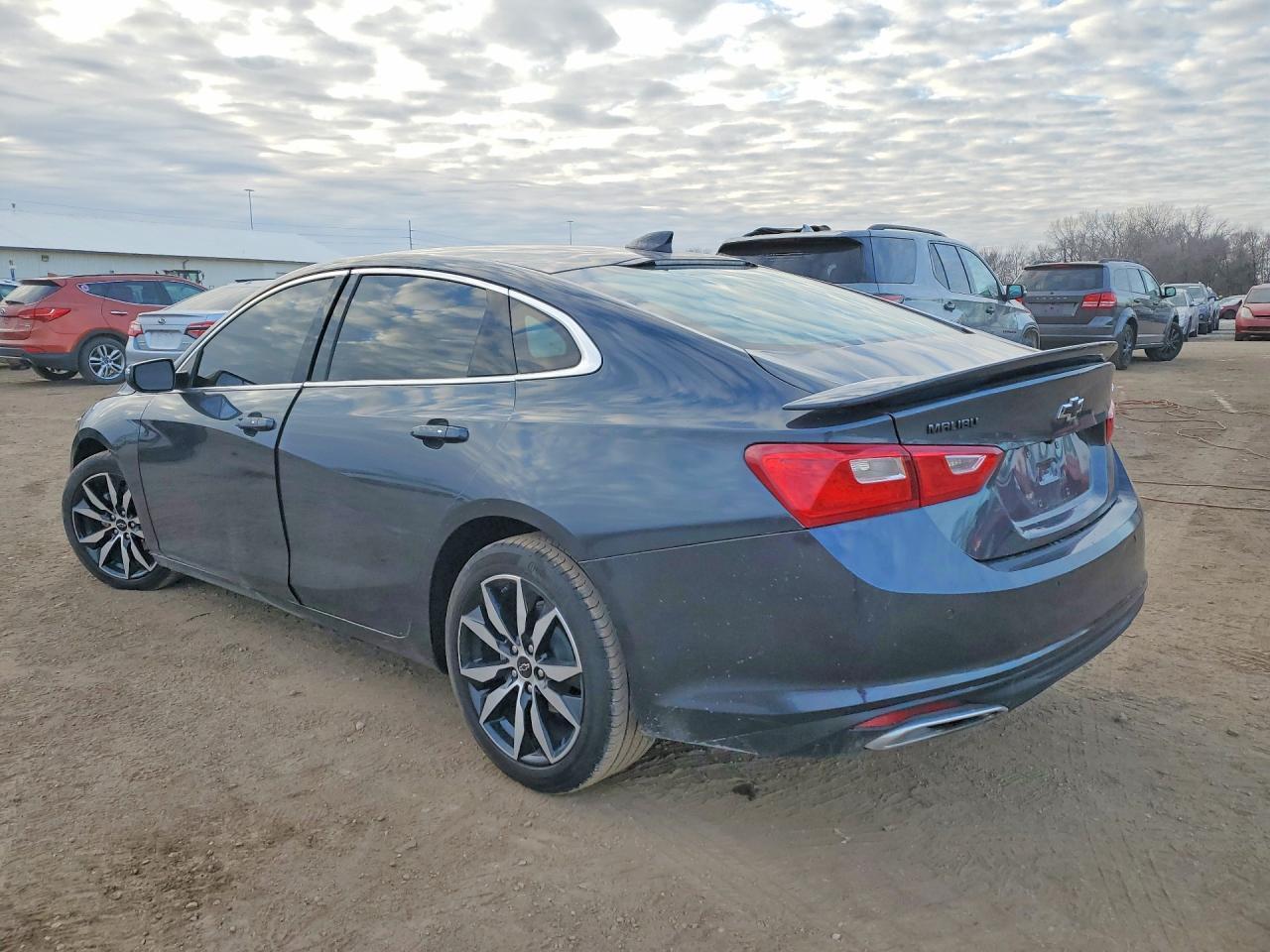 2021 Chevrolet Malibu Rs - Фото 2