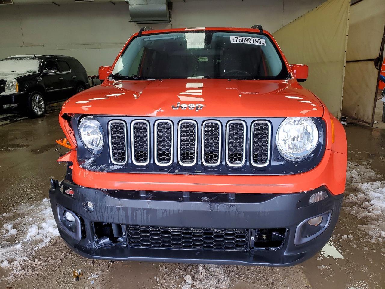 2016 Jeep Renegade Latitude - Image 5