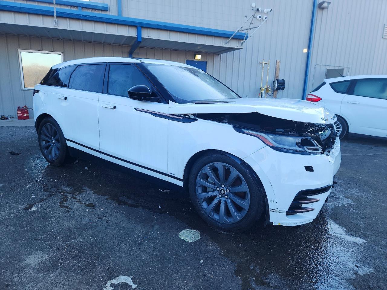 2018 Land Rover Range Rover Velar R-Dynamic Se - Image 4