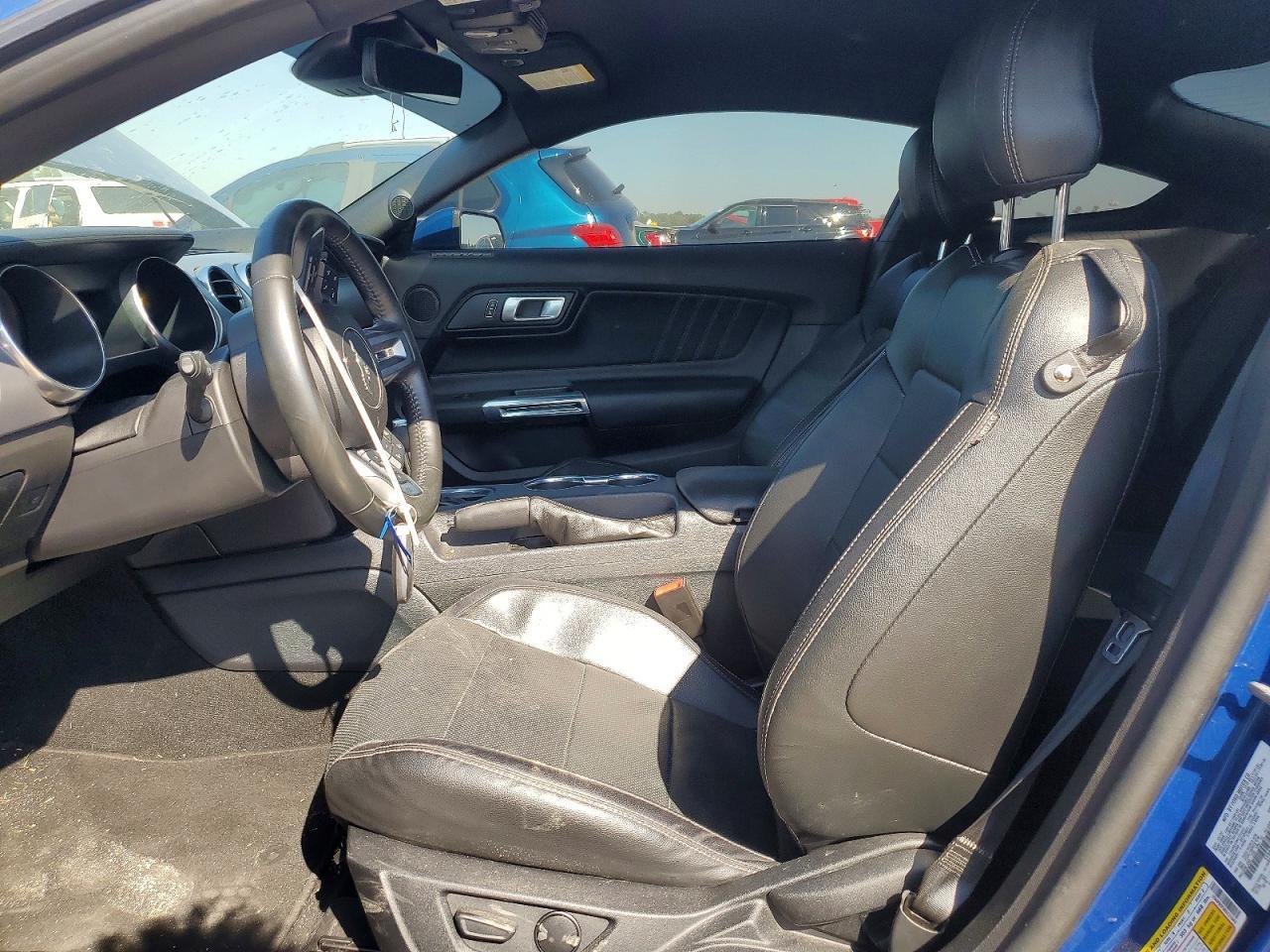 2022 Ford Mustang Gt - Image 7