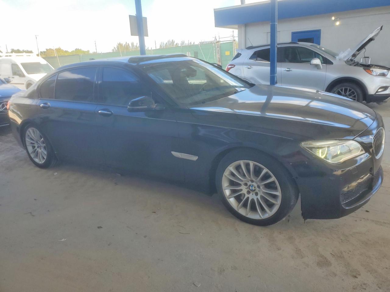 2014 BMW 740 Li - Фото 4