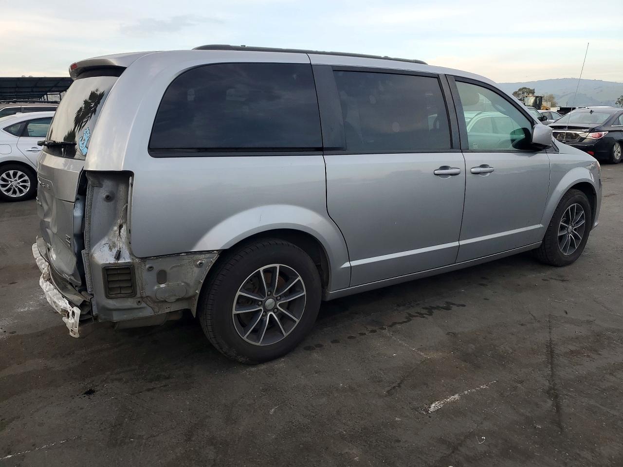 2019 Dodge Grand Caravan Gt - Фото 3