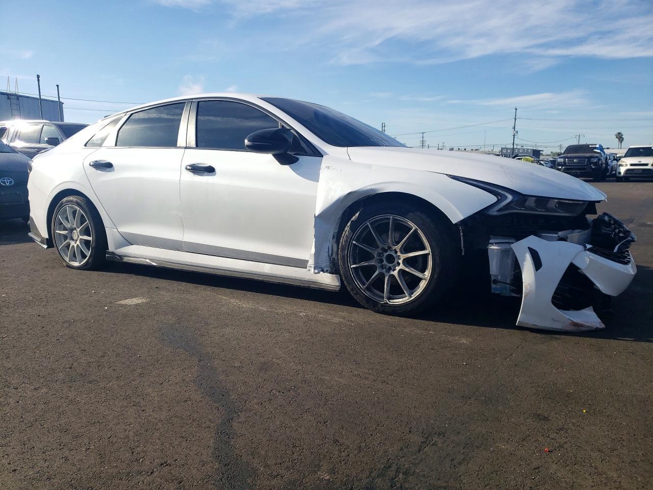 2023 Kia K5 Gt Line - Image 4