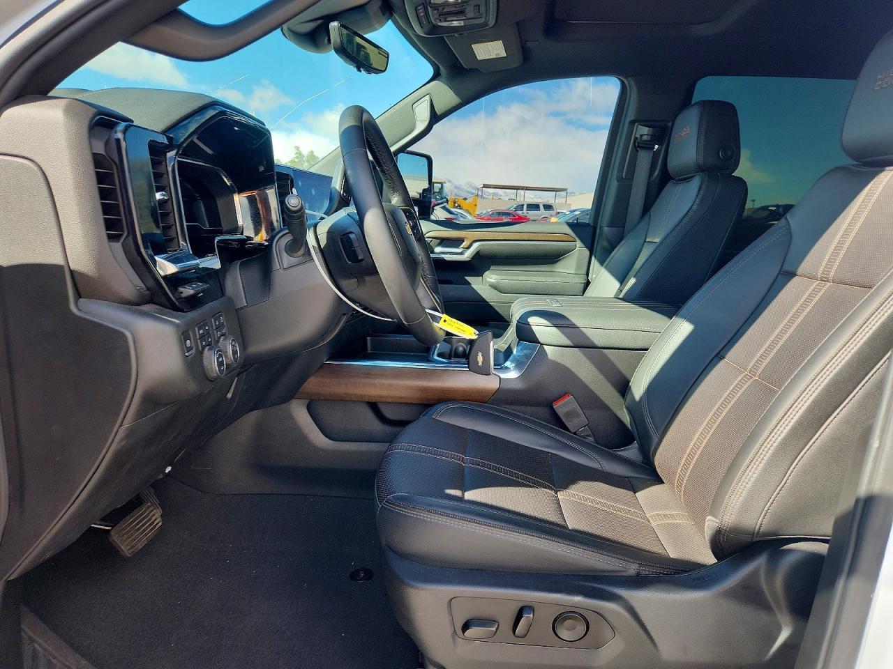 2024 Chevrolet Silverado K3500 High Country - Фото 7
