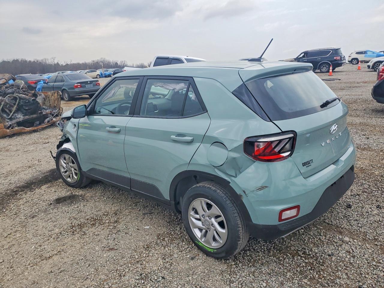 2026 Hyundai Venue Se - Image 2