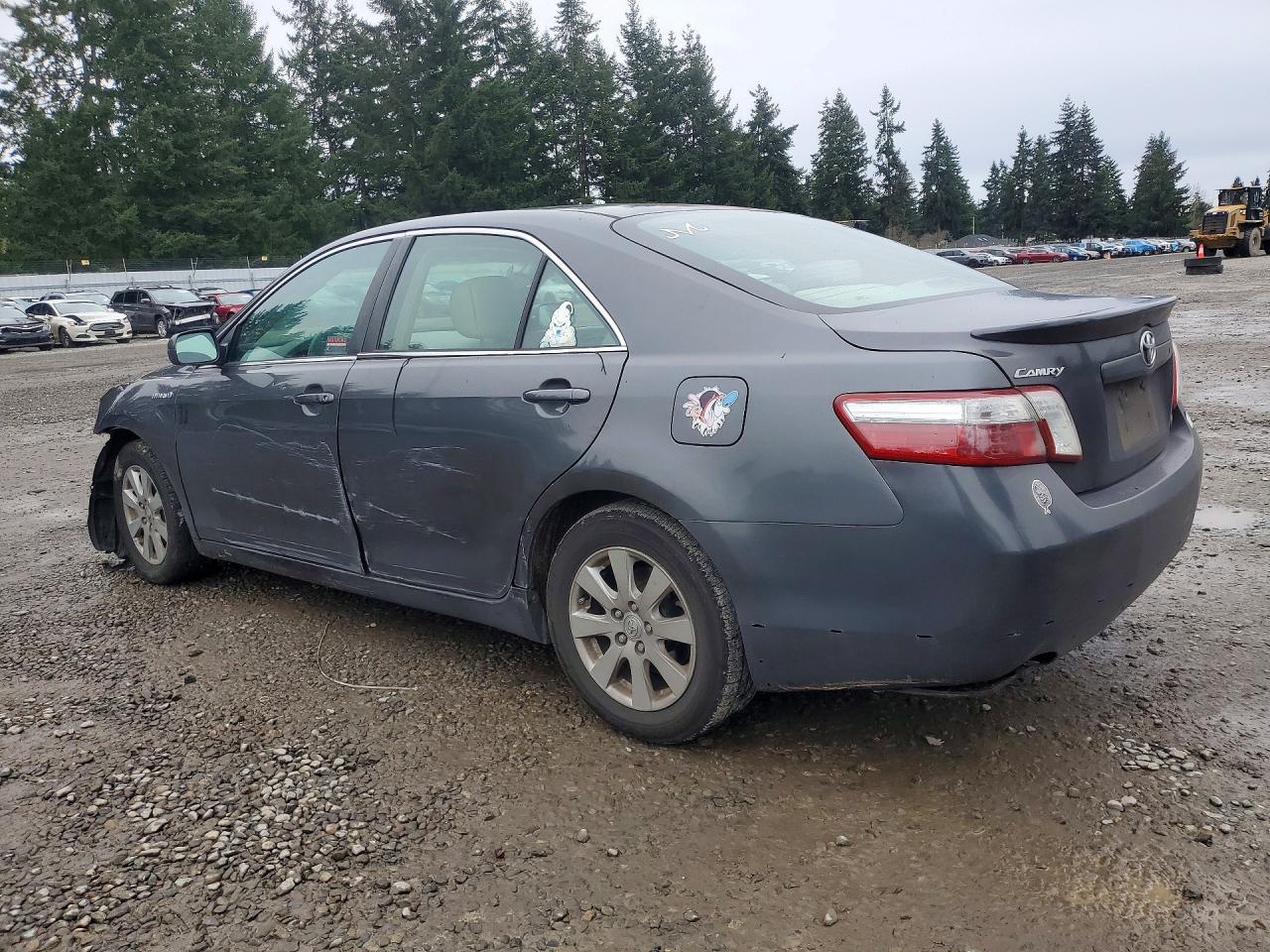 2007 Toyota Camry Hybrid Base - Image 2