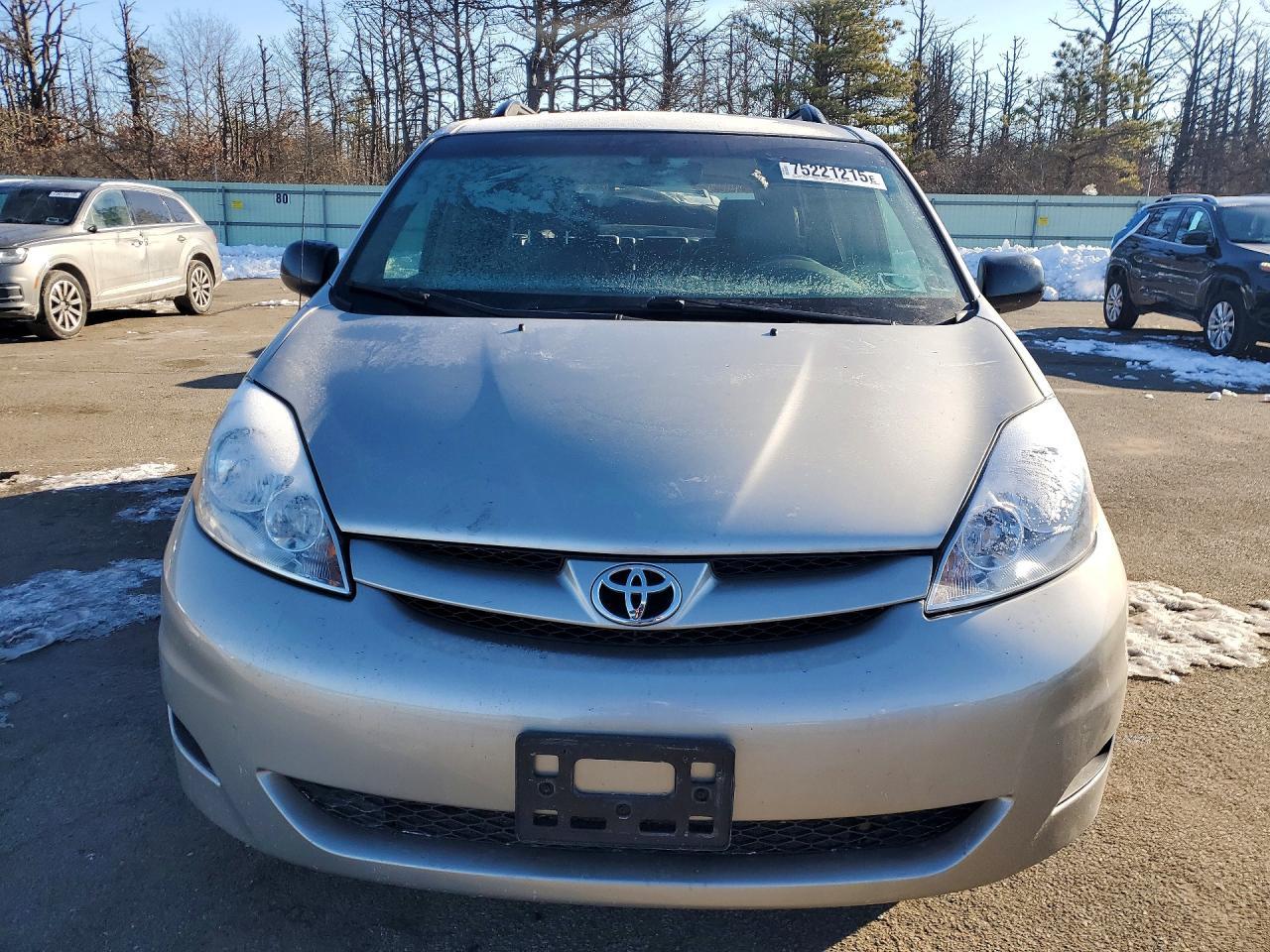 2007 Toyota Sienna Ce - Image 5