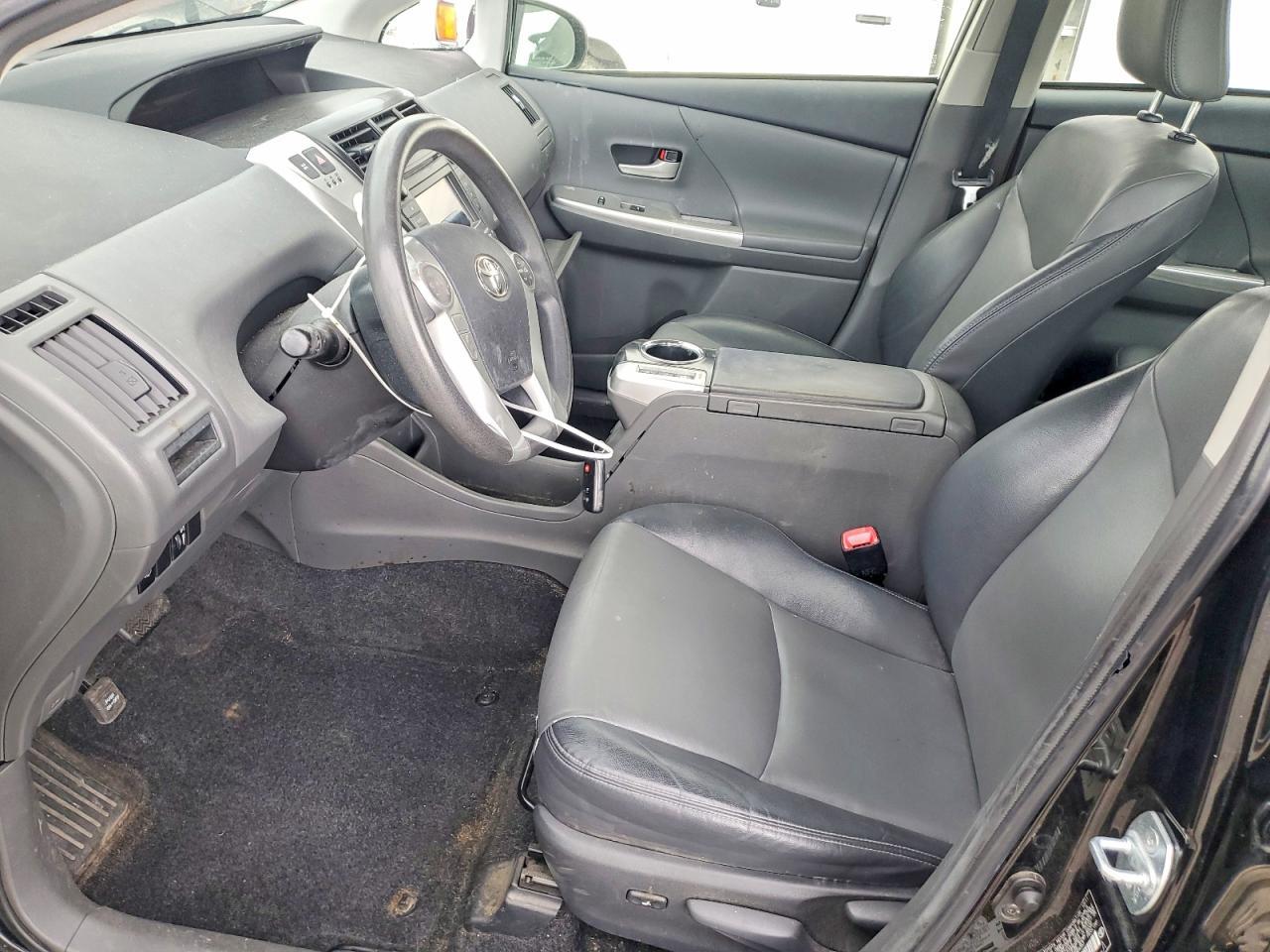 2012 Toyota Prius V - Фото 7